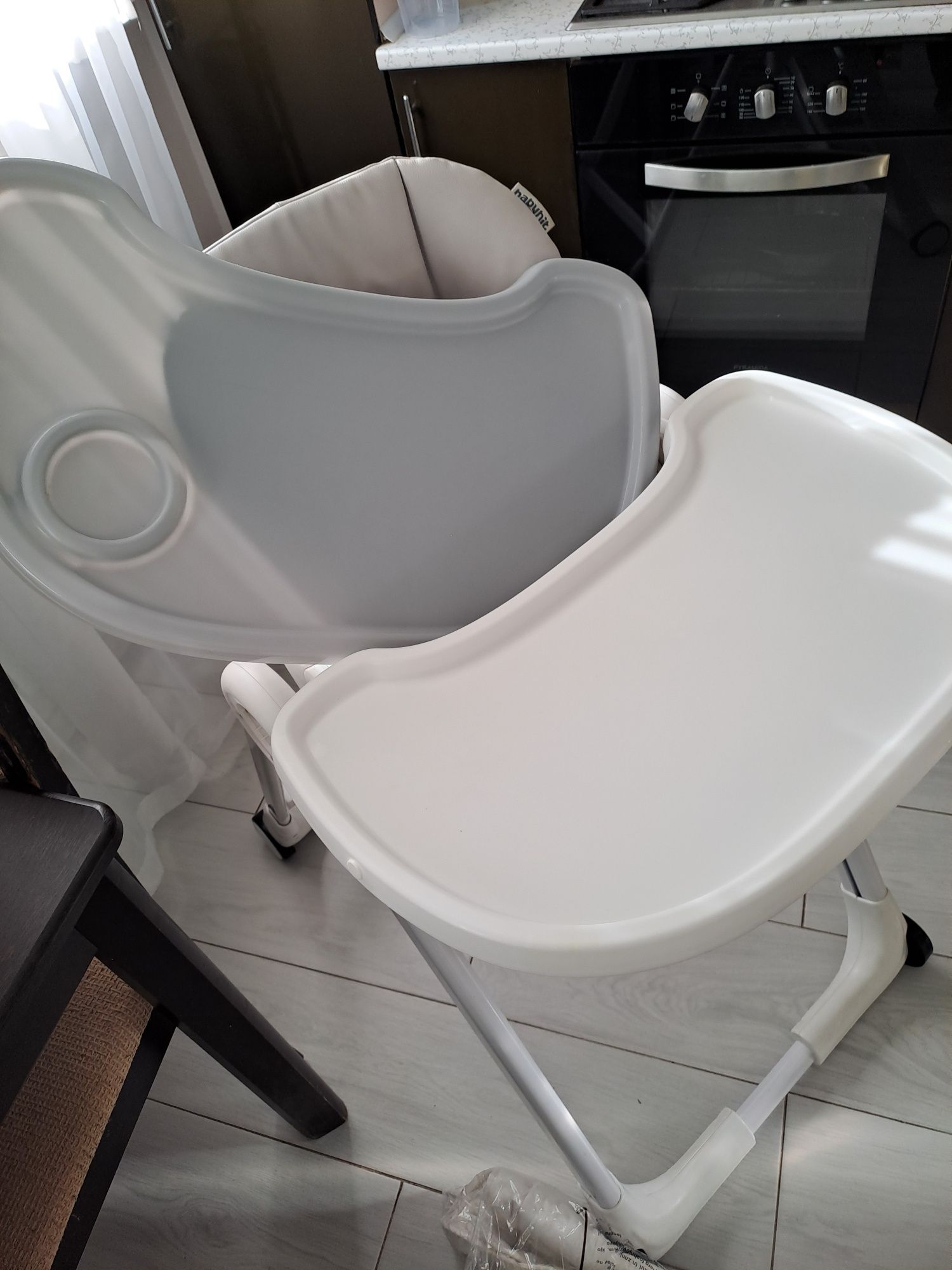 Продам  стульчик для кормления