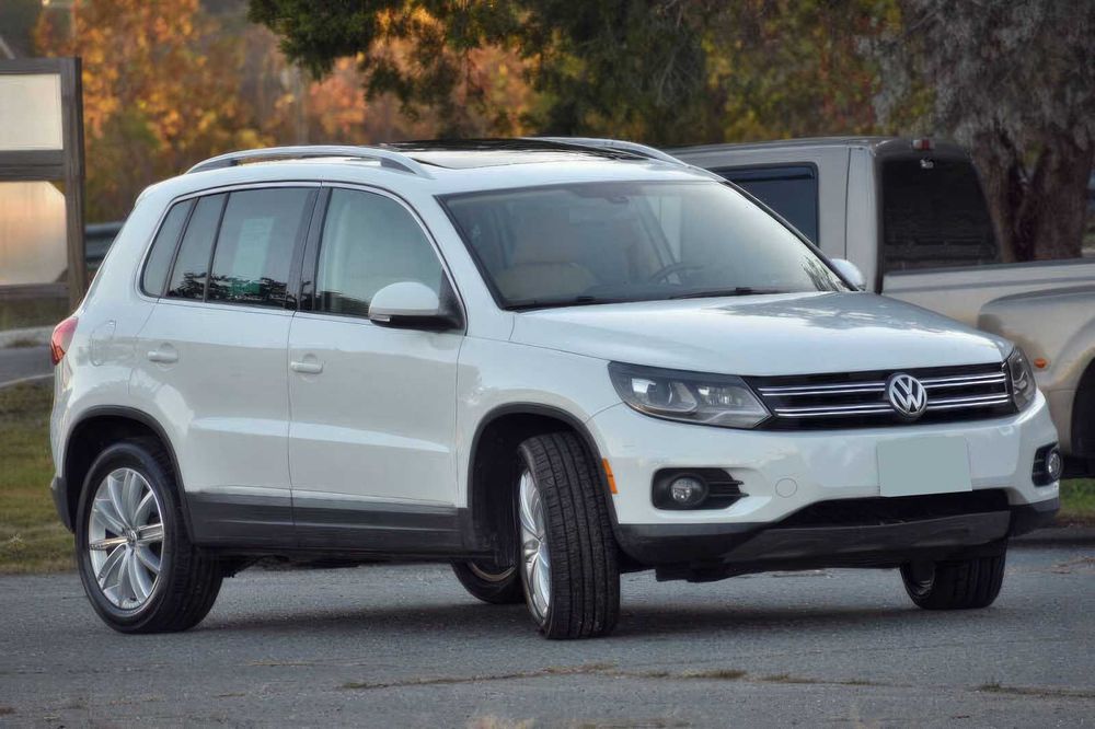 Volkswagen Tiguan      2016