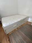 Cama casal com gavetas Ikea BRIMNES