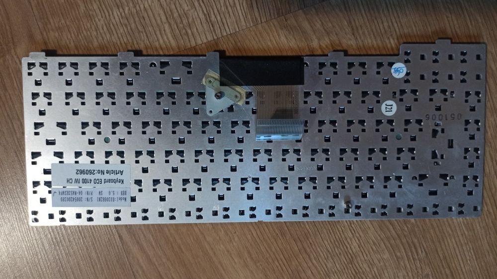 Klawiatura  i części do laptopa Asus 3000