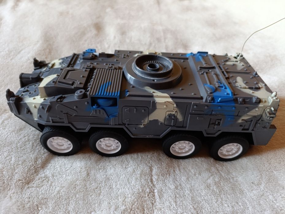 Игрушки. Цена за всё