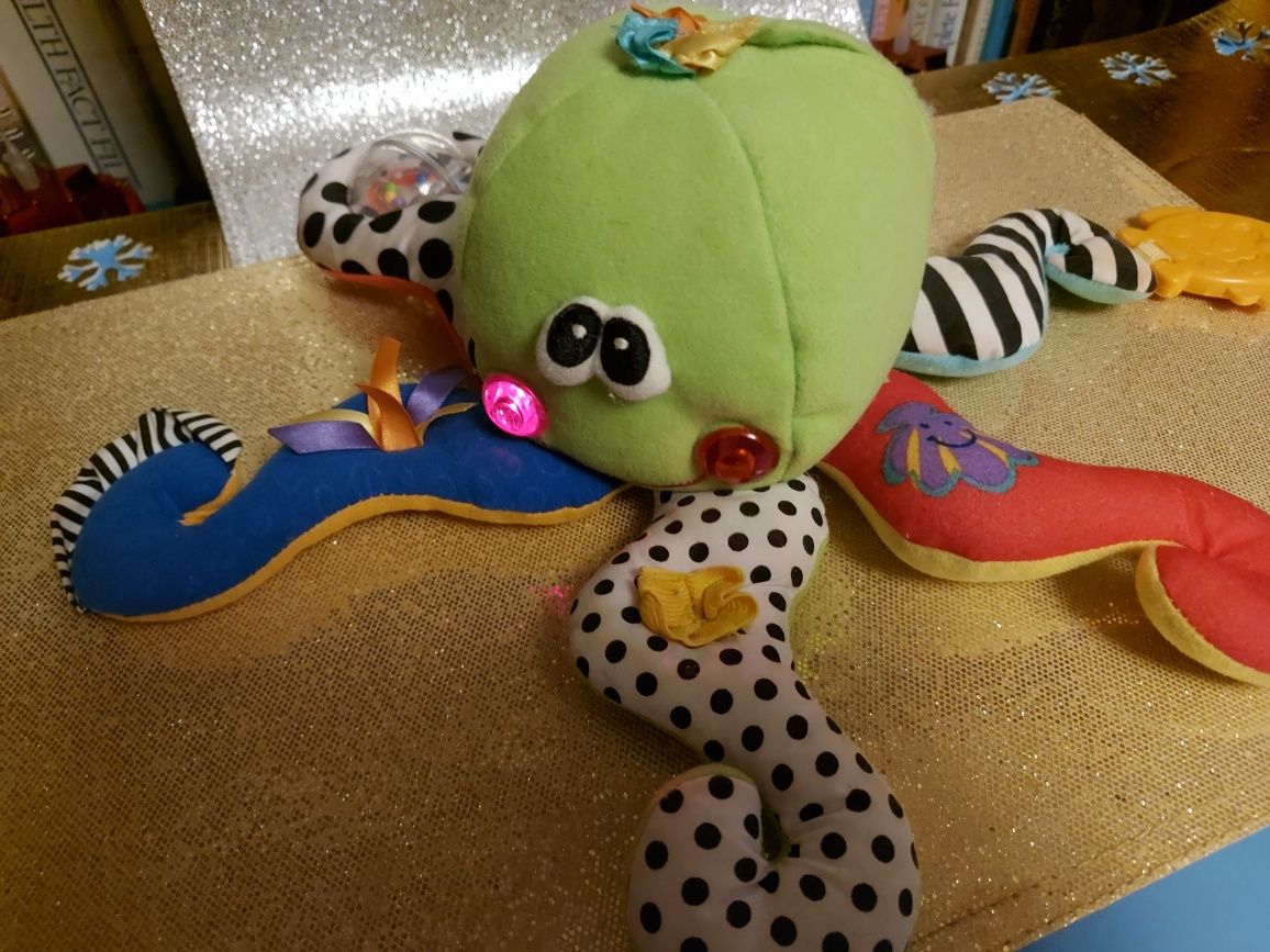 FISHER PRICE Duża sensoryczna ośmiornica światło dźwięk 9M+