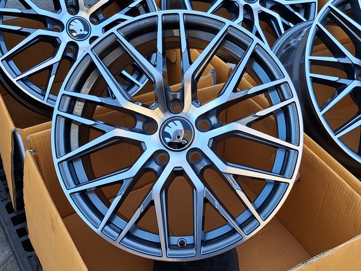 ALUFELGI NOWE Skoda 17 5x112 Yeti Kodiaq Superb Octavia Karoq ET35 RS4
