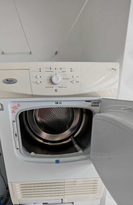 Máquina de secar roupa