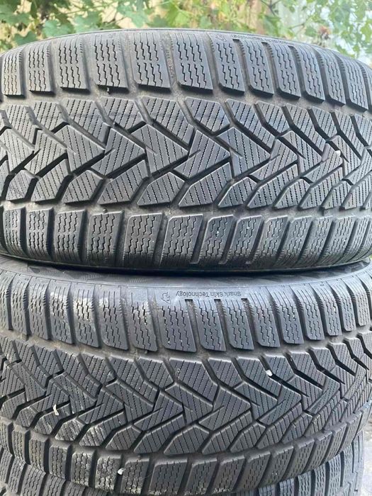 235/45/18 Uniroyal WinterExpert шини