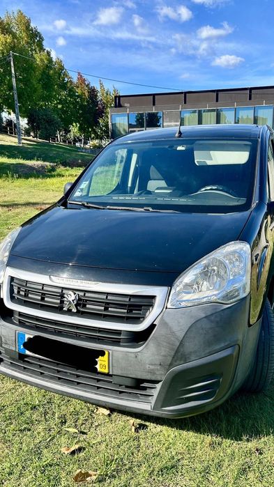 Vendo Peugeot Partner 2017- FULL EXTRAS