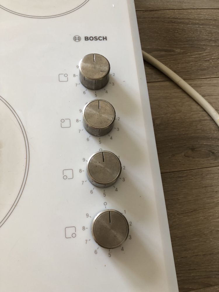 Biala płyta ceramiczna sprawna