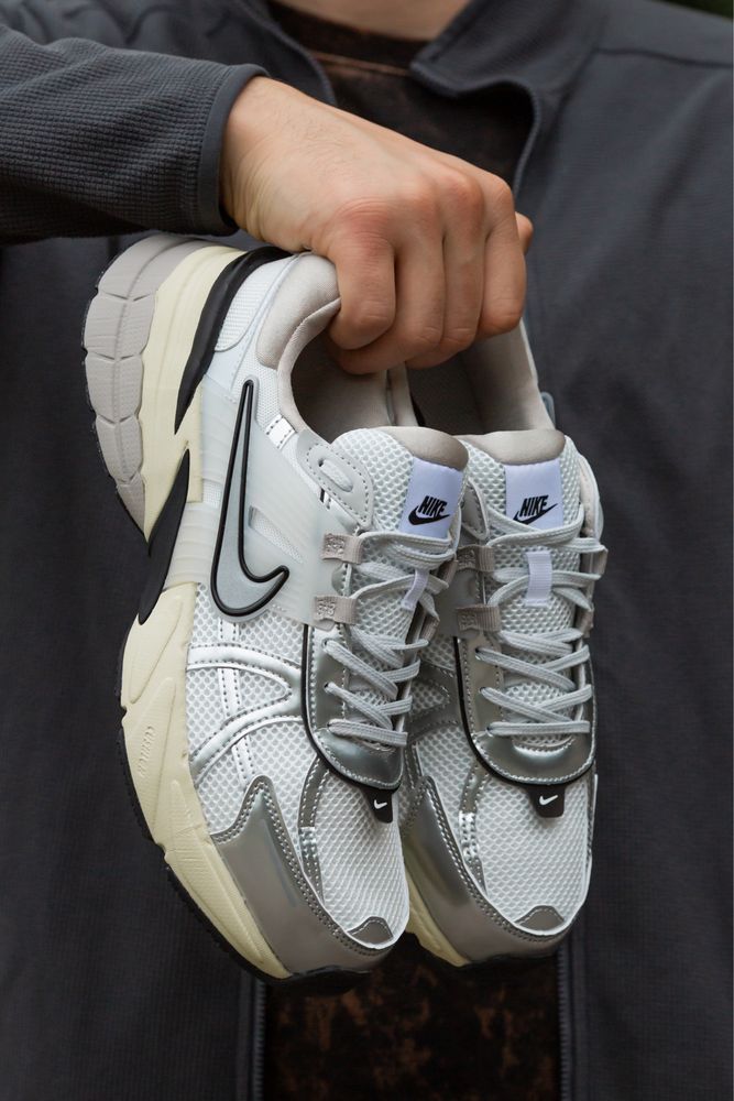 Кроссовки Nike Runtekk "Summit White Metalic Silver”