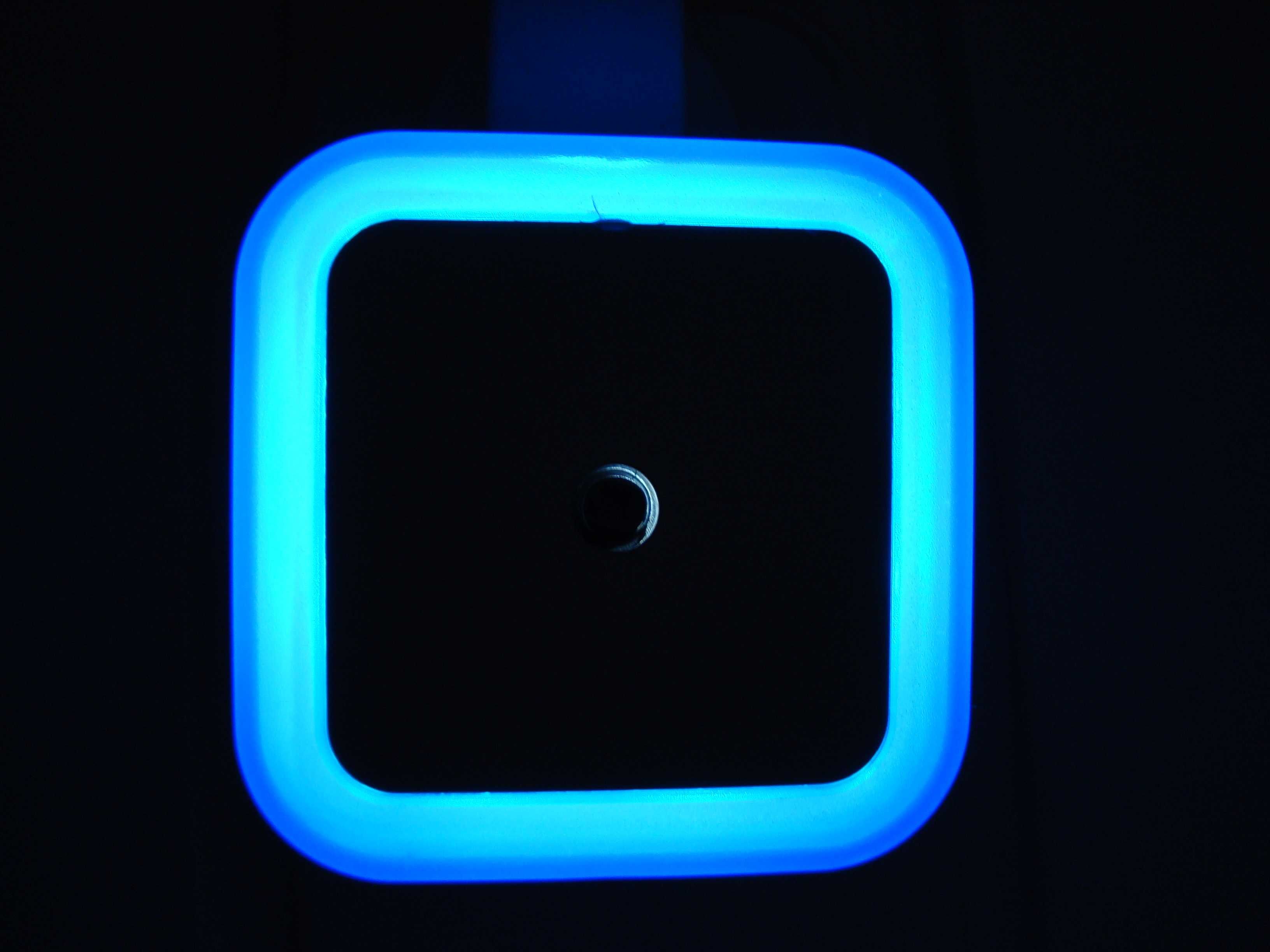 Lampka nocna kontaktowa led bezpieczna z czujnikiem zmierzchu eko 1 W