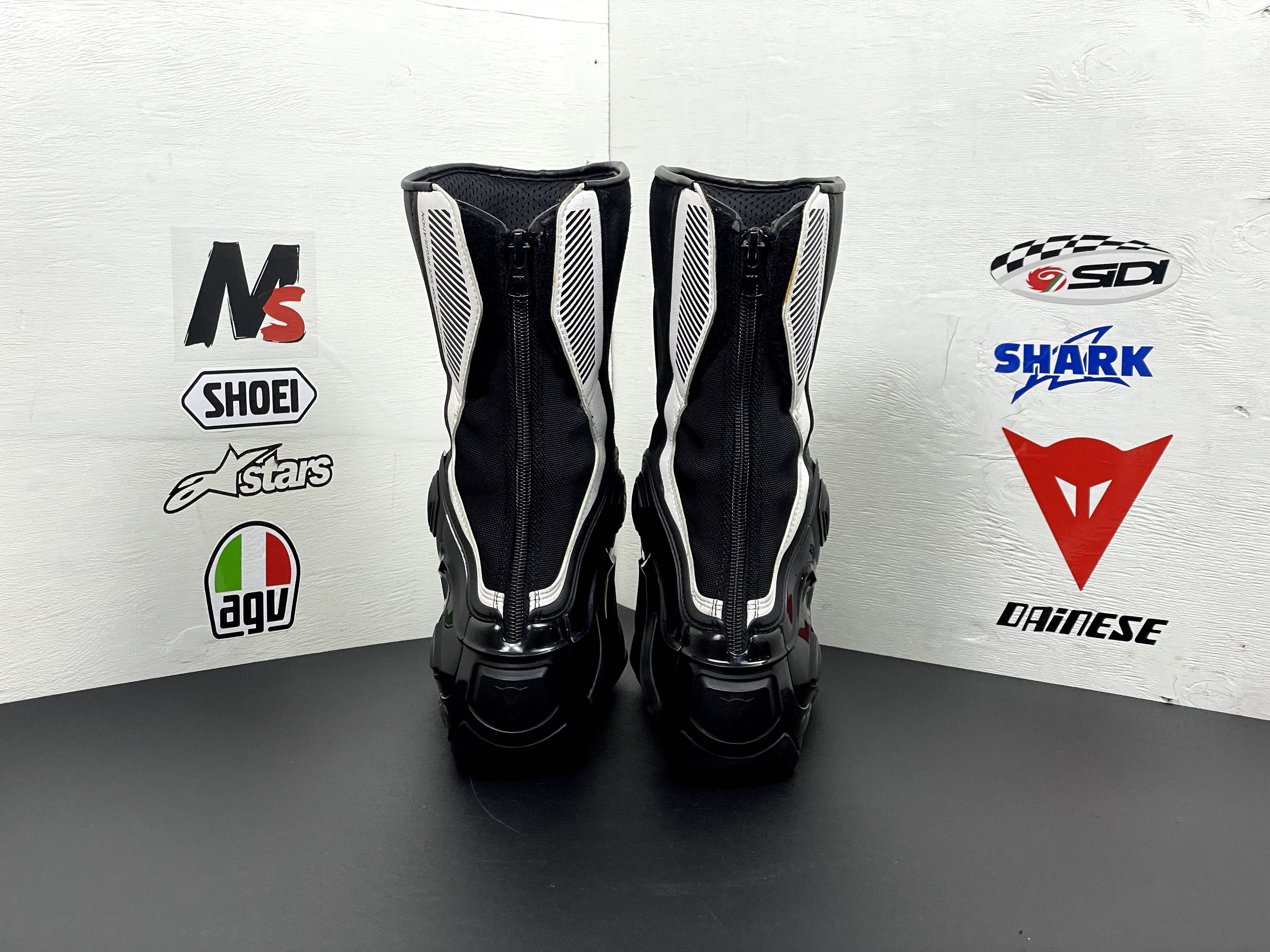 Мотоботи Dainese, Alpinestars Giro-ST