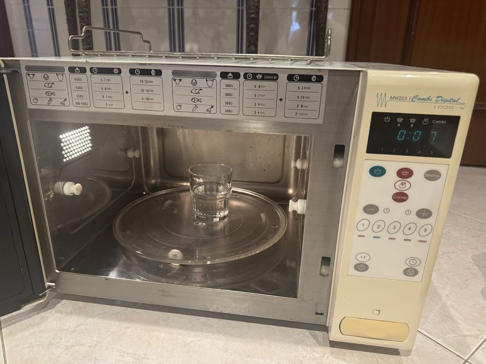 Teka combi digital MW223.1