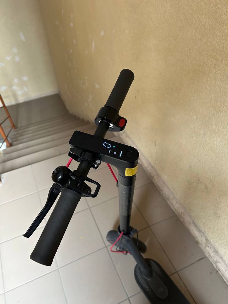 Електросамокат Xiaomi Mi Scooter Pro 2 (Black)