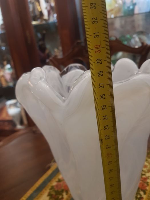 Bonita jarra em vidro murano