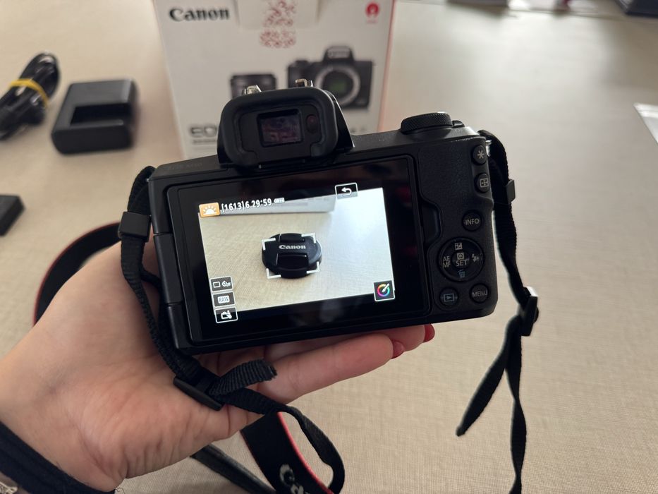 Canon EOS M50 (como nova)