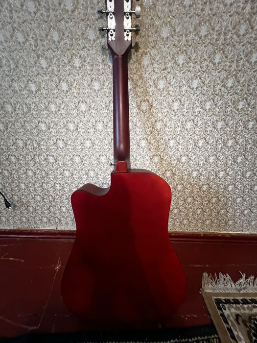 Продам гітару нова