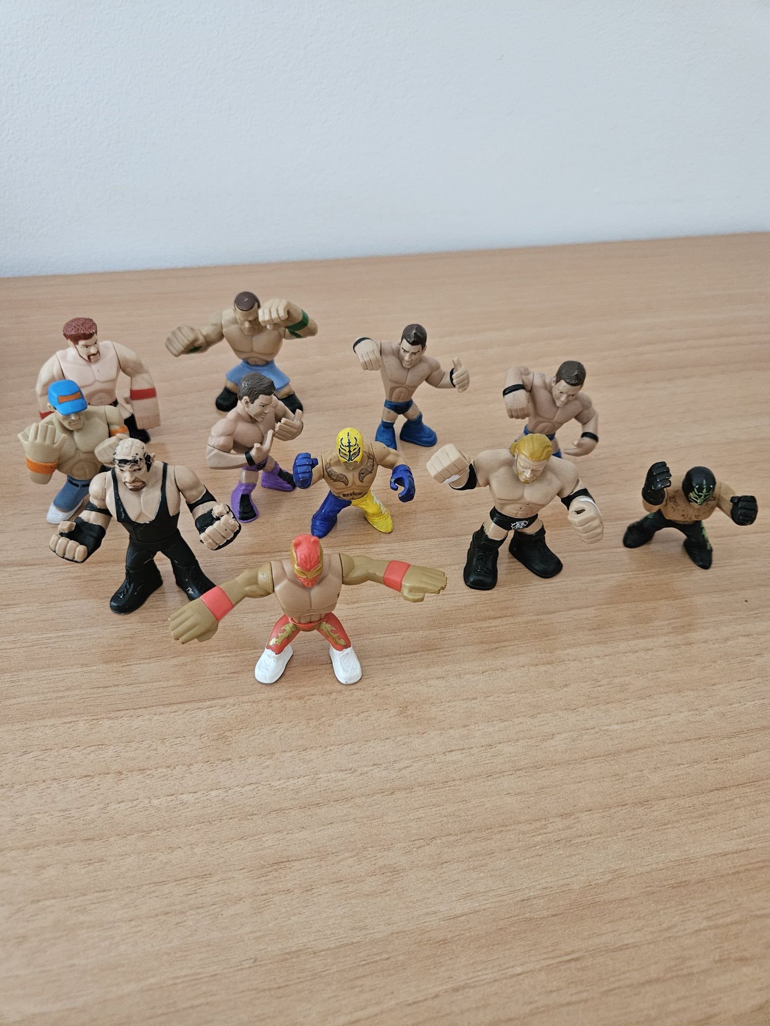 Conjunto de 11 bonecos de wrestling