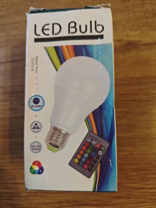LED lampka z pilotem