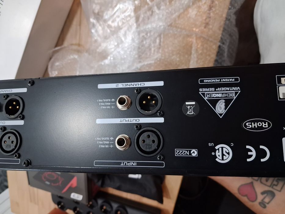 Behringer Model T1953 Tube Ultragain (Como Novo)