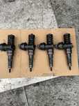 Pompowtryski komplet 4szt 1.9tdi 038.130.073AJ