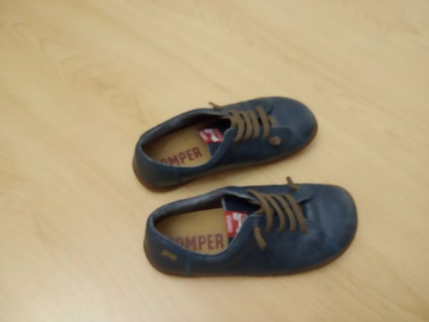 Sapatos da marca Camper tamanho 34