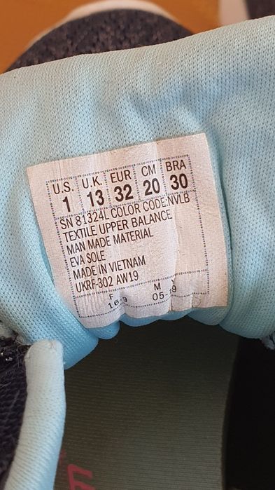 м'які кеди Skechers для дівчинки, розмір 32