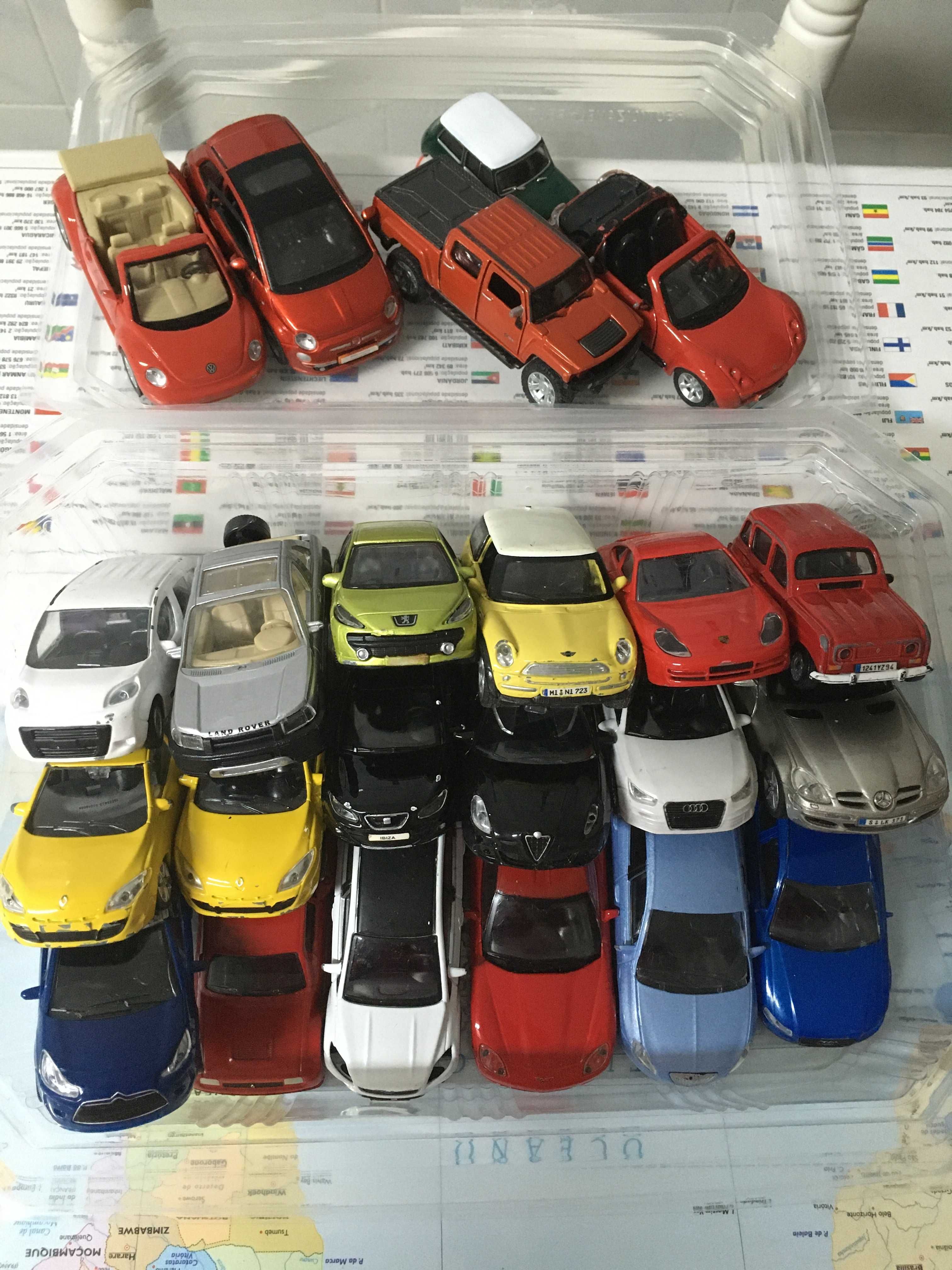 Caixa com carros scala 1/37