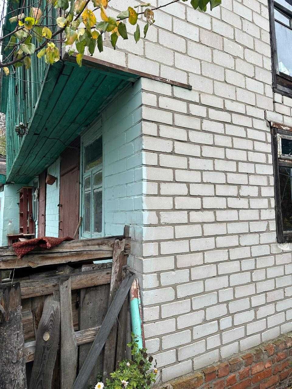 Продам будинок у місті Остер з ділянкою