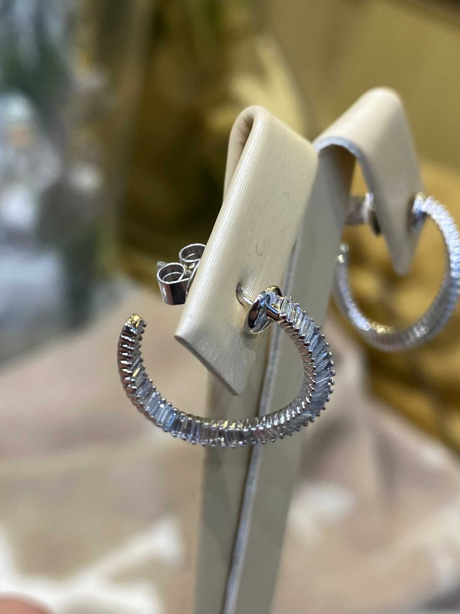 Kolczyki z diamentami 1.01 CT bagiety Infinity