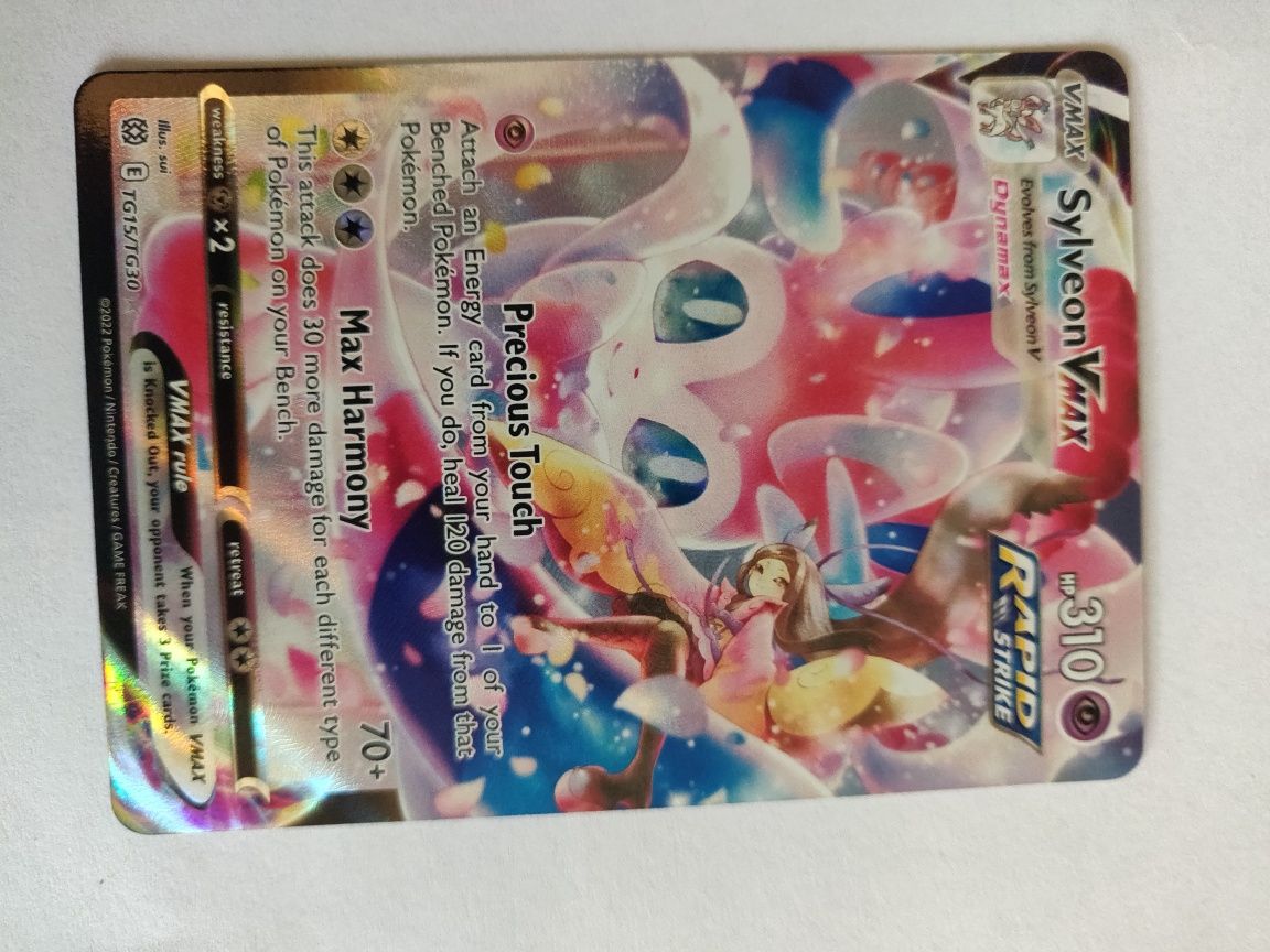 Karty Pokemon Umbreon i Sylveon
