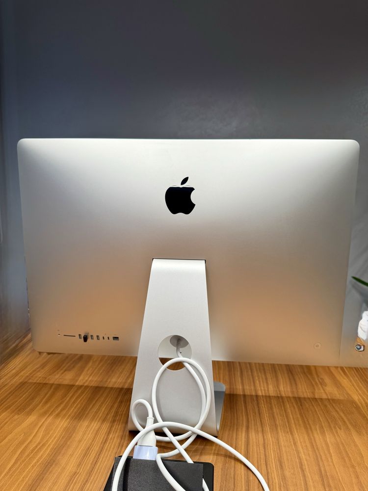 Apple iMac (Retina 5K, 27-inch, 2017) Intel i7