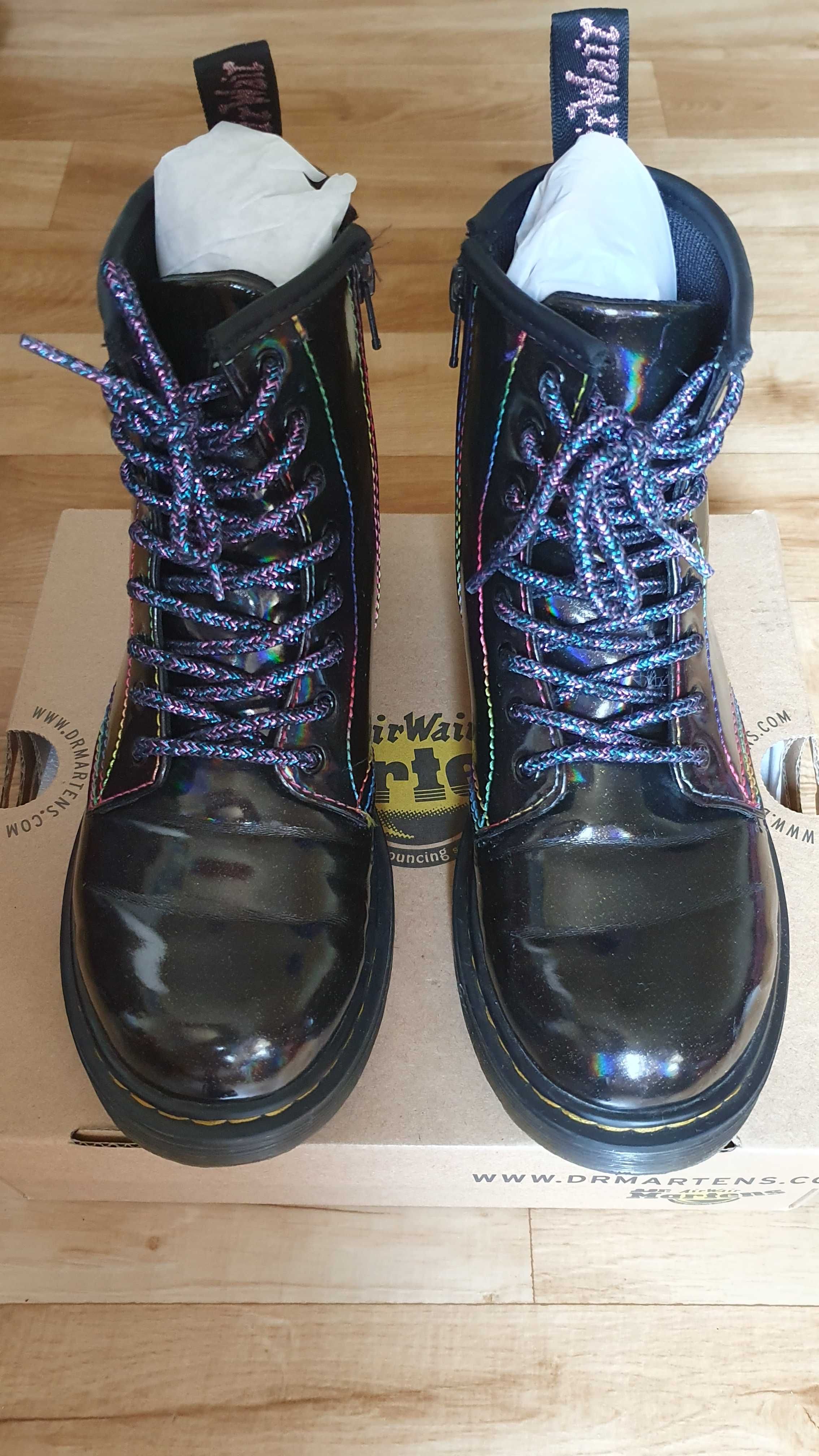 Dr. Martens botki sznurowane 35