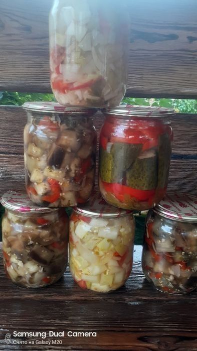 Зелёный борщ. Шурпа.бульйон, каши с мясом, паштет,мясо кур, ягнён. Гов