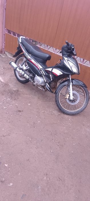 Продам моторку кого цікавить дзвоніть