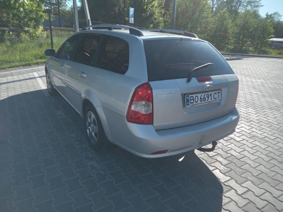 Шевролє нубіра ГАЗ -БЕНЗИН