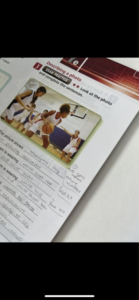 On Screen A2+/B1 (podrecznik wieloletni, Workbook & Grammar Book)