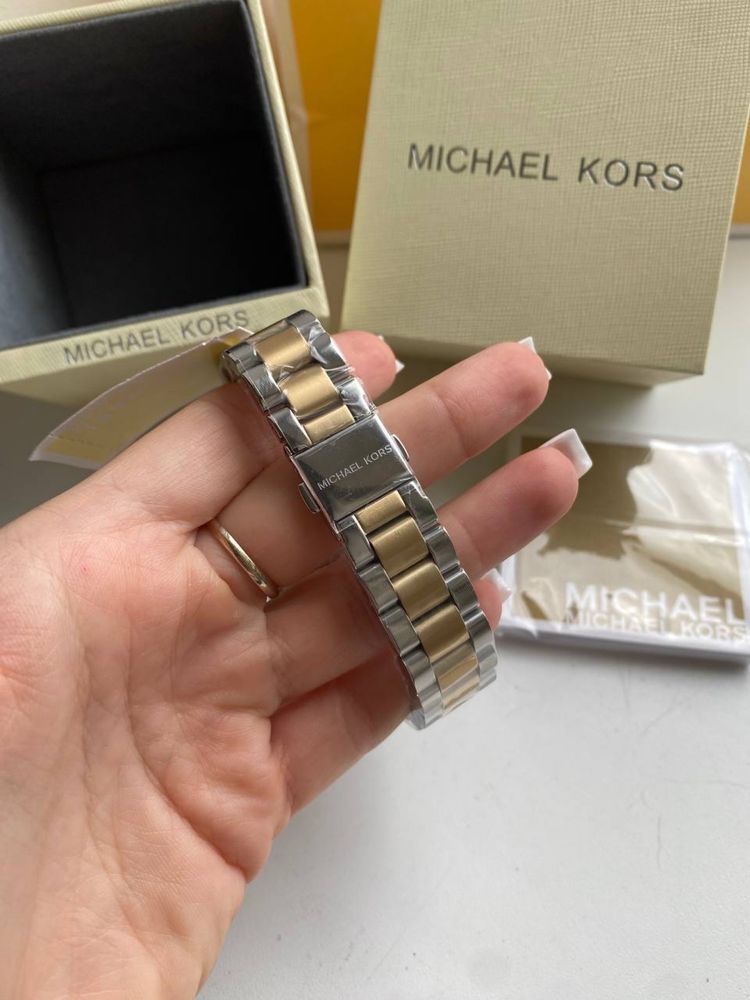 Часи Michael Kors MK5912