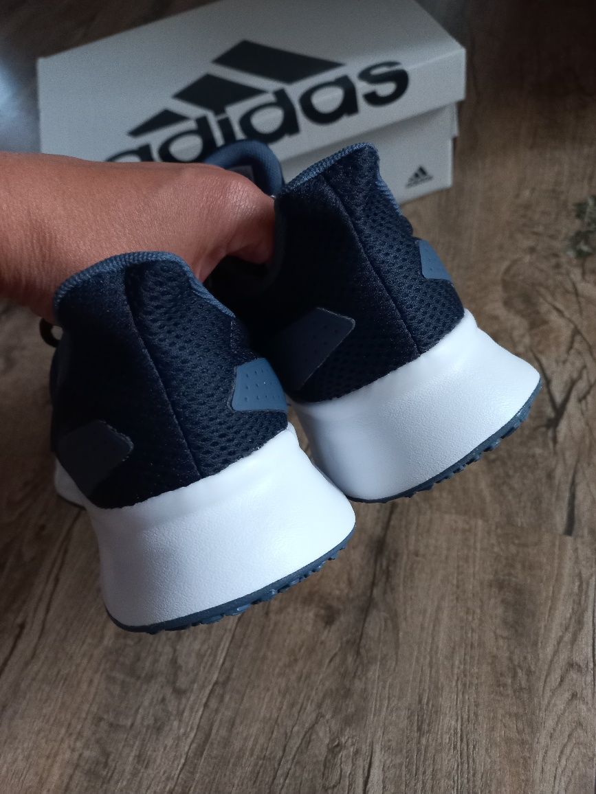 Кросівки Adidas SHOWTHEWAY 2.0 розмір 46 в см 29.5