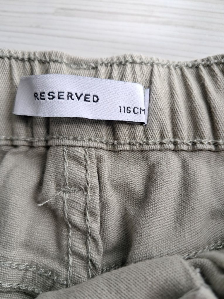 Spodenki Reserved 116 jak nowe
