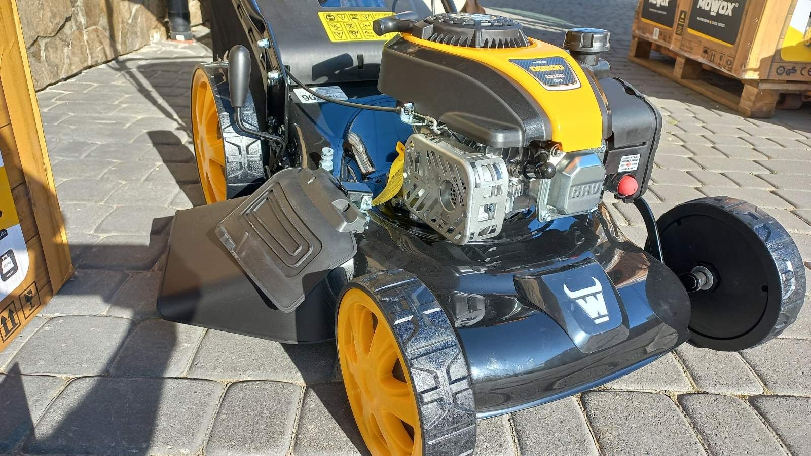 Самохідна бензинова газонокосарка Mowox PM4650SHW