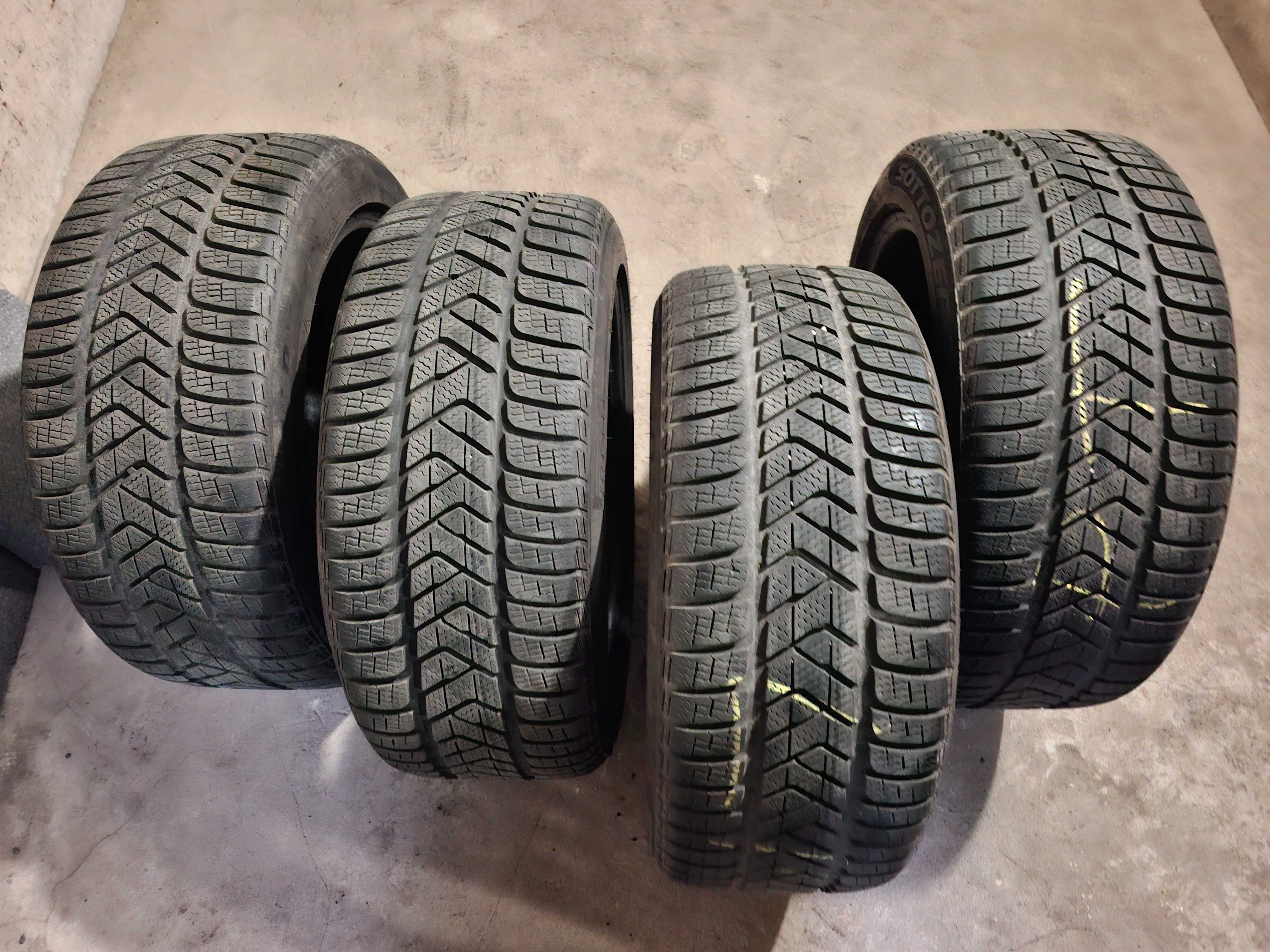 Komplet opon zimowych pirelli sotto zero 3 235/45 r17 97V M+S