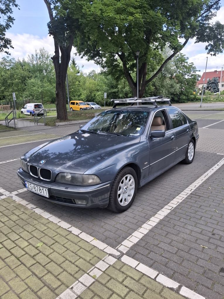 E39 2000r. 2.8 M52 B28 manualna xenon Fv VAT kompletna. Nowe OC