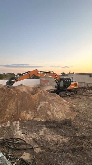 Serviços de Movimentos de Terras e Demolições