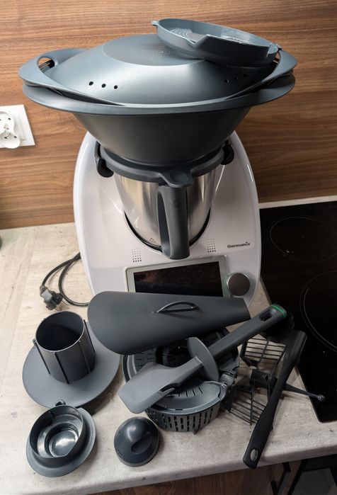 Thermomix TM6 praktycznie NOWY!! Gwarancja!! Duży zestaw + Gratisy!!