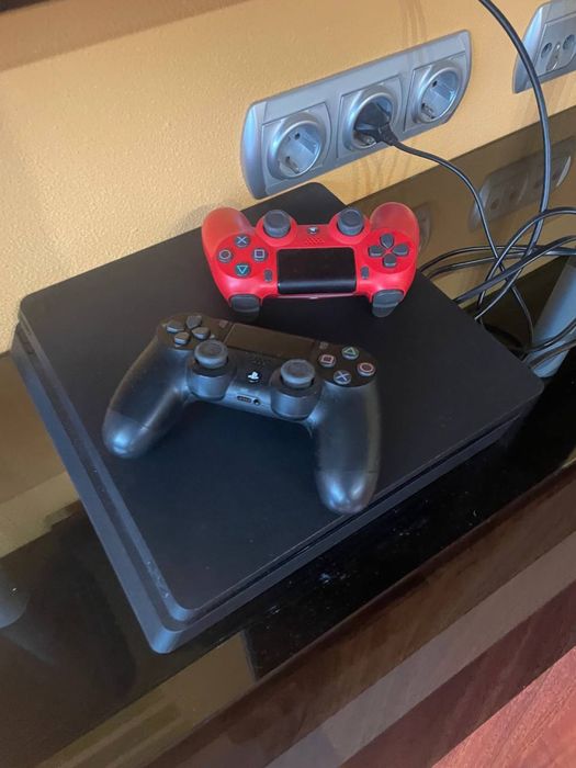 Продам Sony PlayStation 4 Slim 1 тб