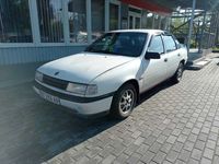 Opel Vectra 1990 року 1,6 л./бензин