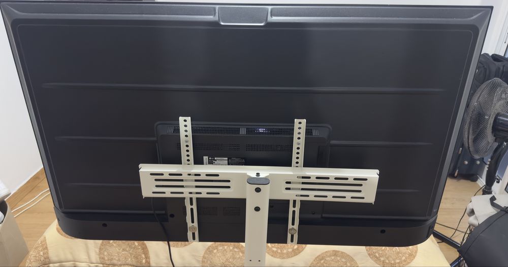 Tv LG 55 Polegadas + Suporte em Pé