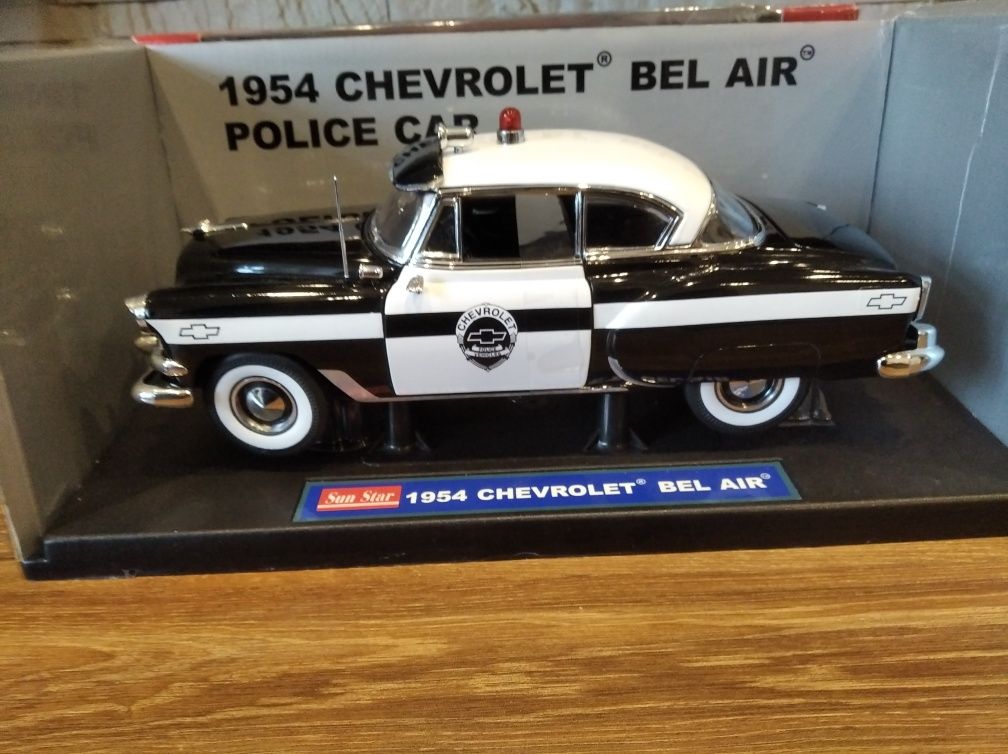 1:18 Sun Star 1954 Chevrolet Bel Air Police Car Model