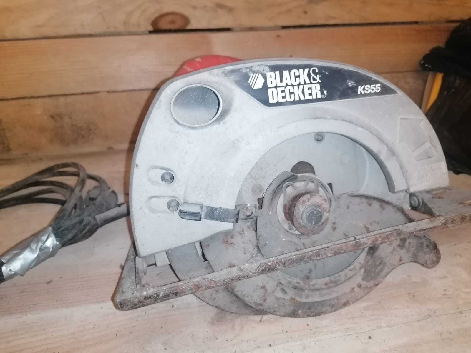 Serra Circular Black&Decker KS55 1200W (funciona c/ vibrações no eixo)