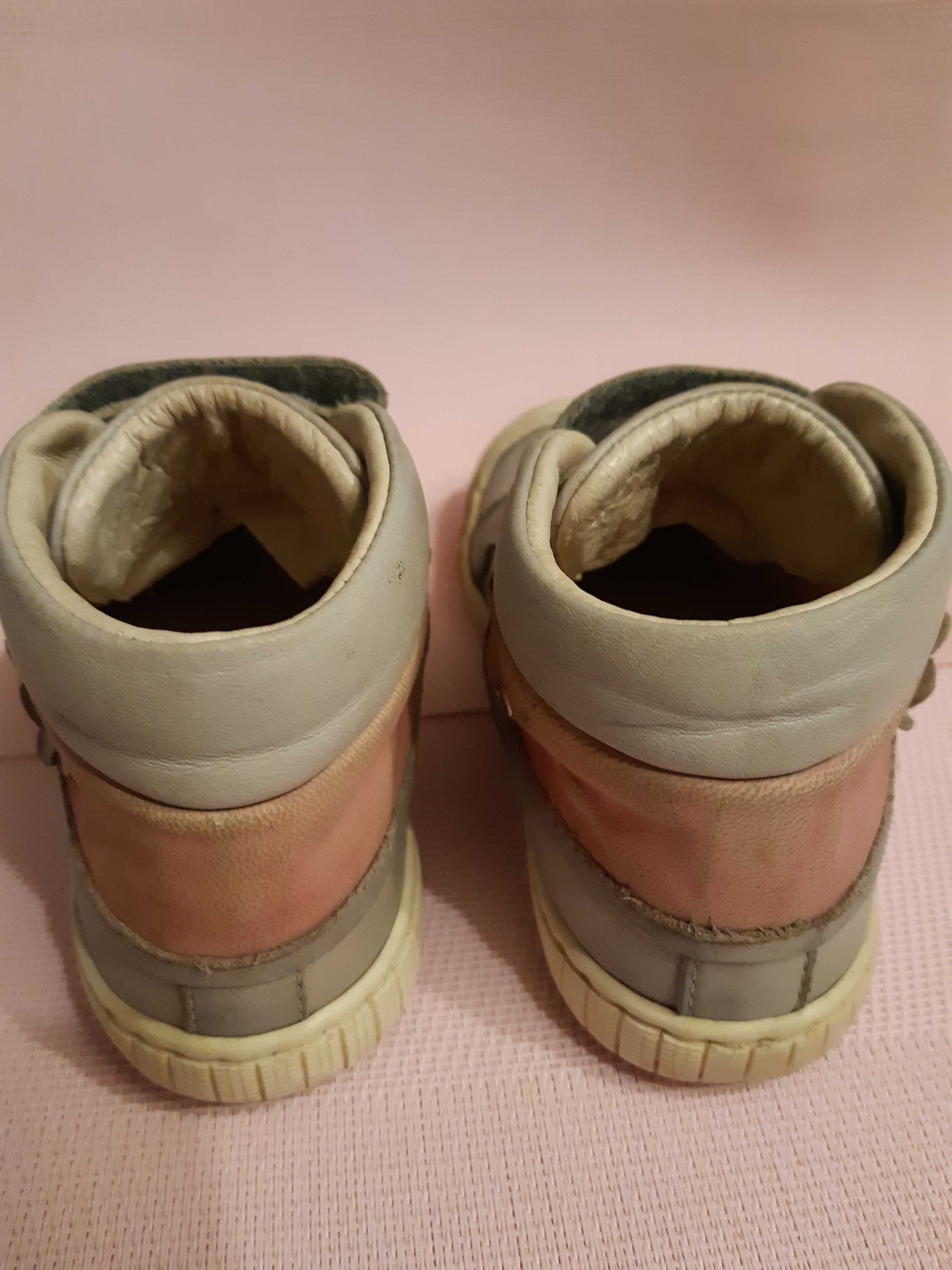 buty trzewiki za kostkę dla dziewczynki skórzane Ryłko rozmiar 25