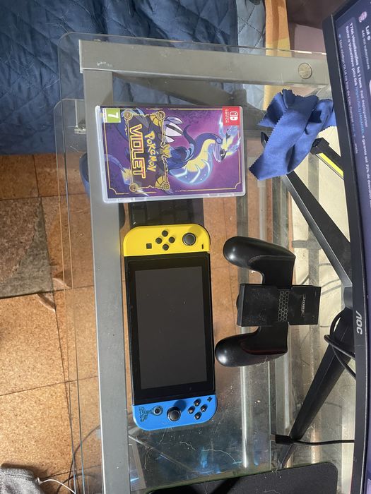 Nintendo Switch V1 versão fortnite + Pokemon violet